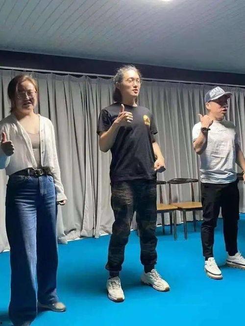 新喜剧小品：星光熠熠,新喜剧小品中的璀璨瞬间